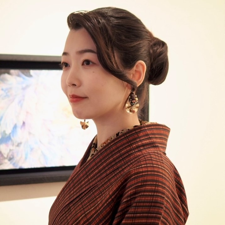 日月 美輪のポートレート